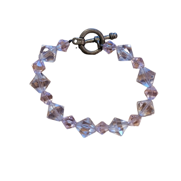 *VINTAGE* Clear & pink Quartz bracelet 8in in length beaded. Elegant. Simple. - Picture 2 of 3